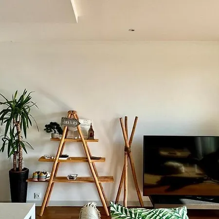 Les Pieds Dans Le Sable Apartment